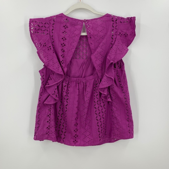 Sanctuary Breezy Eyelet Flutter Sleeve Back Cut-Out Shell Top Sz M - Picture 4 of 12